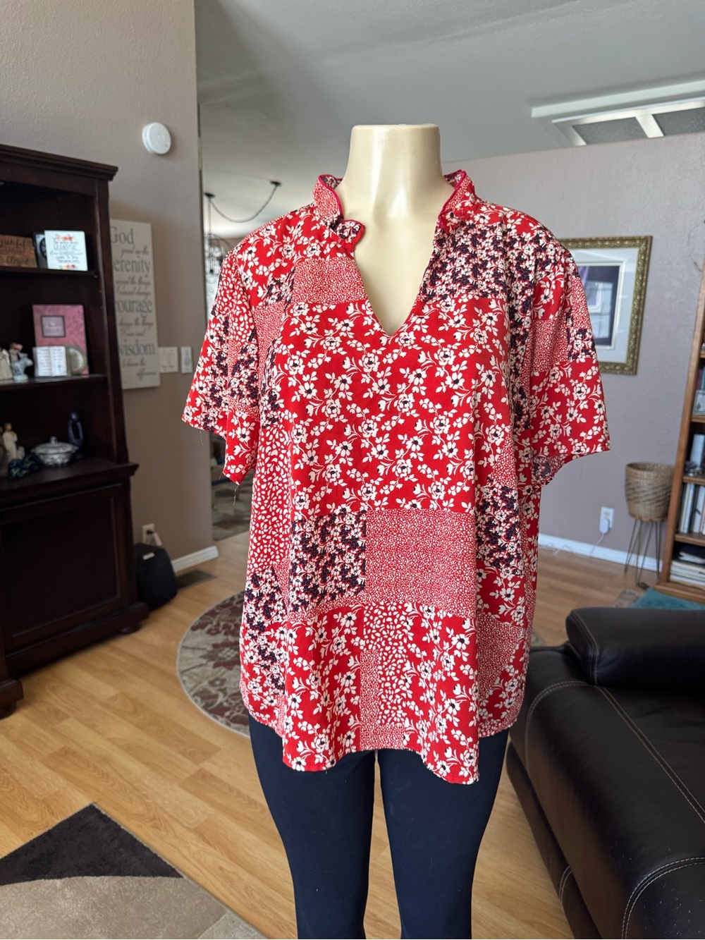 SHEIN Curve red floral patchwork V-neck blouse-size 1X